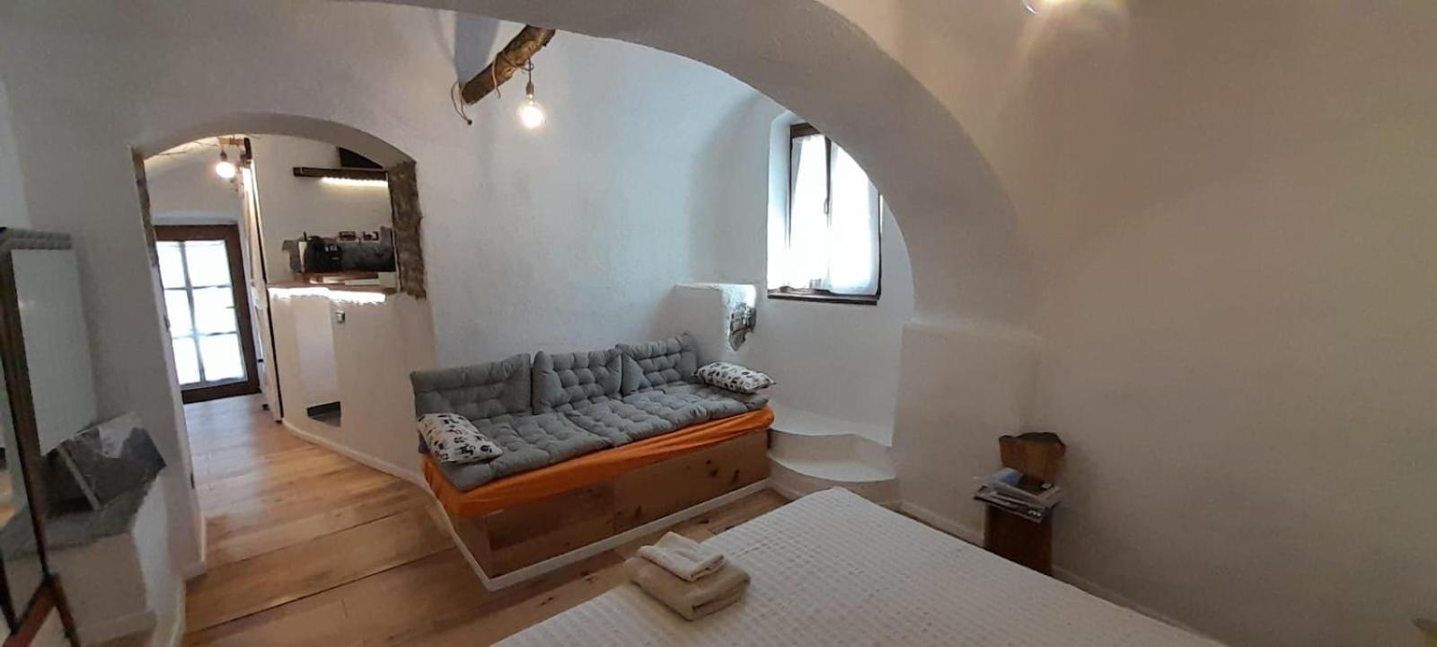 B&B 8A Castelbianco Colletta Exterior photo